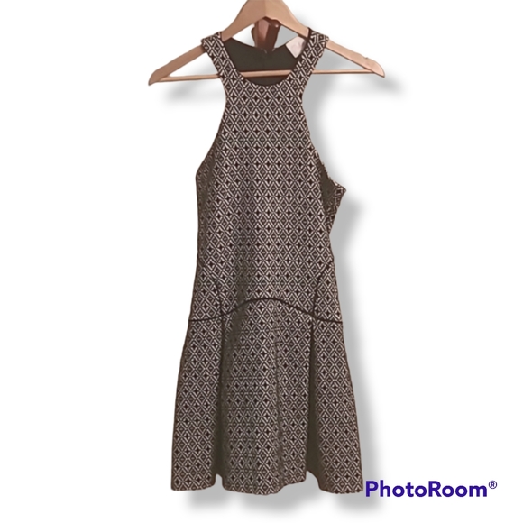 Parker Black White Halter Style Diamond Pattern Dress - Picture 1 of 8